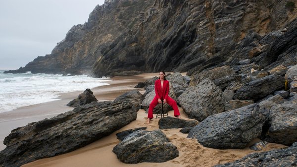 Essential Tips for Selecting the Perfect Winter Yoga Outfit: Stay Warm and Stylish During Your Practice